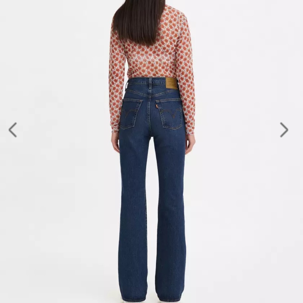Levi’s Ribcage Bootcut Jeans - Picture 5 of 11